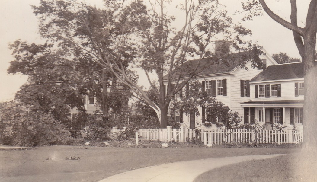 Palmer-house-by-library.jpg