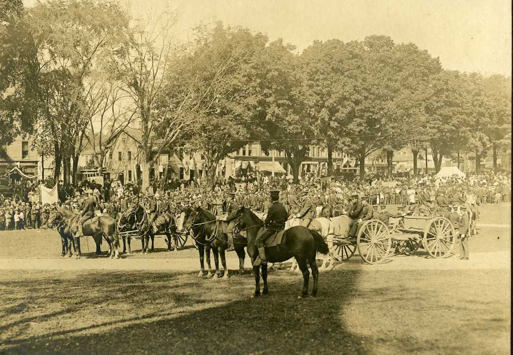 1910-Carnival-Branford-Battery.jpg