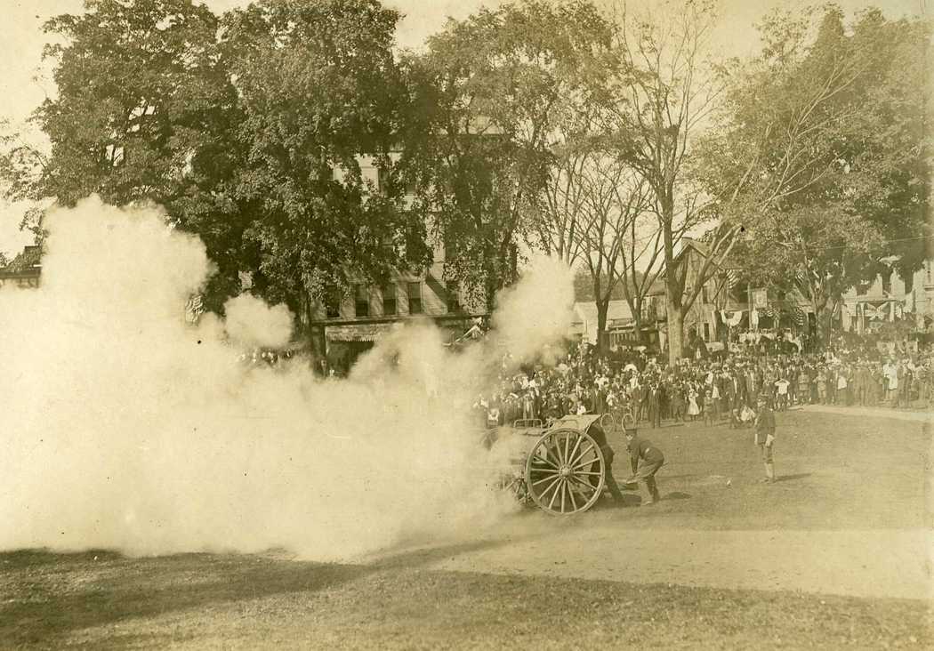 1910-Carnival-Branford-Battery-3.jpg