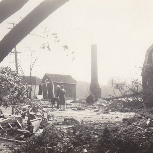 Main Street, Pierpont Cottage #1