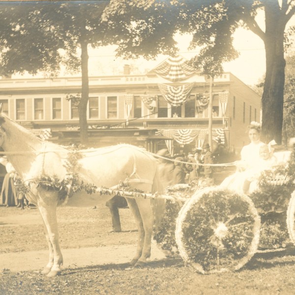 1906-Carnival-Mrs-Sandquist-&-Daughter.jpg