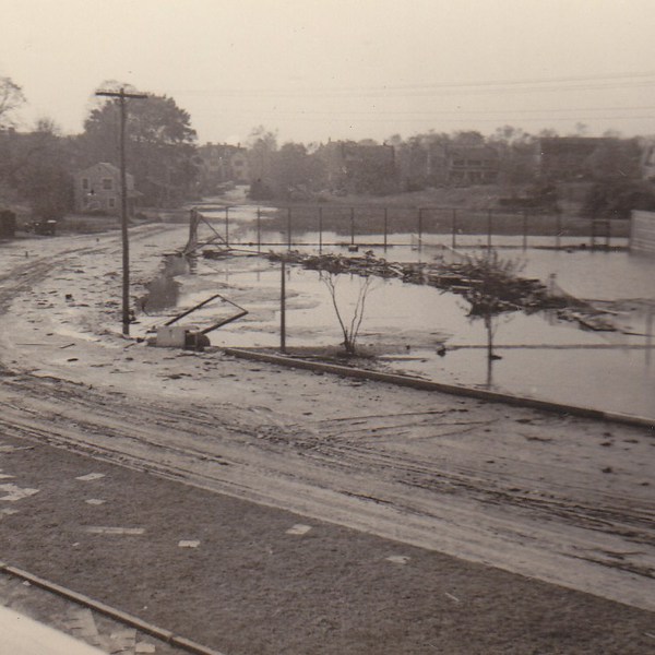 Pine Orchard Club Tennis Court #4