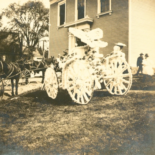 1906-Carnival-Mrs-JH-Evans.jpg