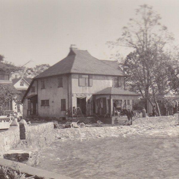 Beach Street now Little Bay Lane